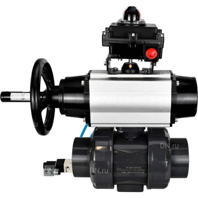 Кран шаровой BV4242E-FP-GRM-ISO Дн15 Ру10 полнопроходной, корпус - НПВХ, шар - НПВХ, уплотнение - EPDM, с пневмоприводом PA-DA-105-1, пневмораспределителем 4V320-10 AC220V и БКВ APL-410N EX в Хабаровске