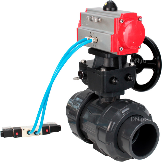 Кран шаровой BV4242E-FP-GRM-ISO Дн25 Ру10 полнопроходной, корпус - НПВХ, шар - НПВХ, уплотнение - EPDM, с пневмоприводом PA-DA-052, пневмораспределителем 4V320-08 AC220V и ручным дублером MON1-250-T26-ISO в Хабаровске