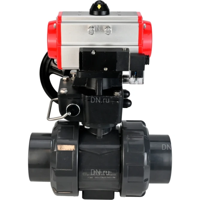 Кран шаровой BV4242E-FP-GRM-ISO Дн40 Ру10 полнопроходной, корпус - НПВХ, шар - НПВХ, уплотнение - EPDM, с пневмоприводом PA-DA-052, пневмораспределителем 4M310-08 AC220V и ручным дублером MON1-250-T26-ISO в Хабаровске