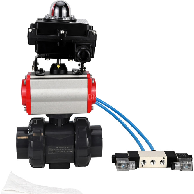 Кран шаровой BV4242E-FP-GRM-ISO Дн25 Ру10 полнопроходной, корпус - НПВХ, шар - НПВХ, уплотнение - EPDM, с пневмоприводом PA-DA-052, пневмораспределителем 4V320-10 AC220V и БКВ APL-410N EX в Хабаровске